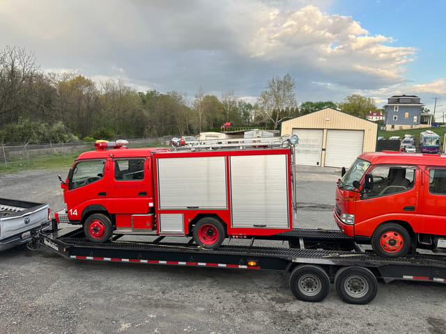 Toyota Dyna JDM car for sale — photo 4 of 6