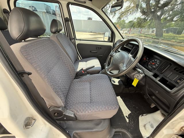 1999 Daihatsu Hijet JDM car for sale — photo 16 of 19