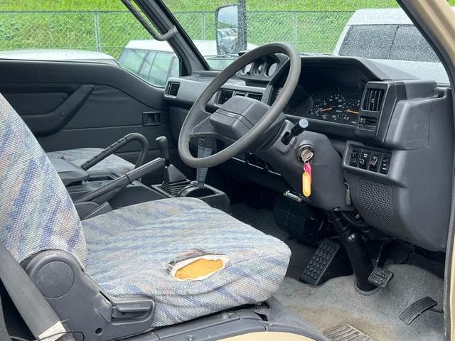 1996 Mitsubishi Delica JDM car for sale — photo 9 of 25