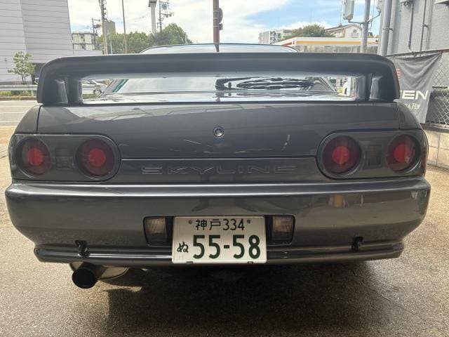 1992 Nissan Skyline JDM car for sale — photo 6 of 20