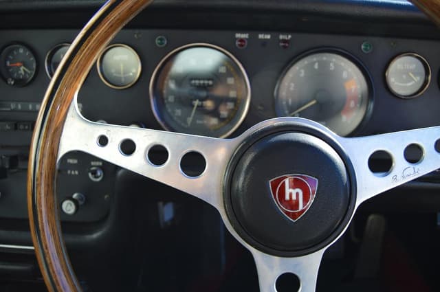 1970 Mazda Cosmo JDM car for sale — photo 15 of 24