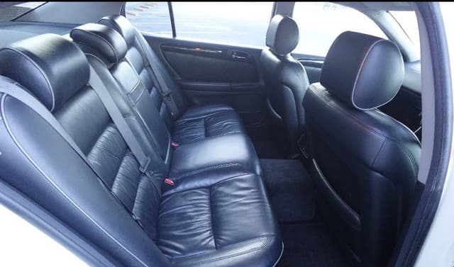 2001 Toyota Aristo JDM car for sale — photo 10 of 11