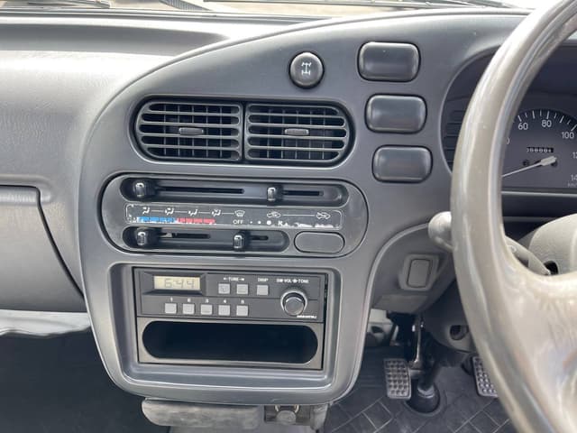 1996 Daihatsu Hijet JDM car for sale — photo 19 of 25