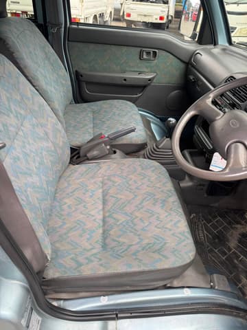 1998 Daihatsu Hijet JDM car for sale — photo 7 of 9