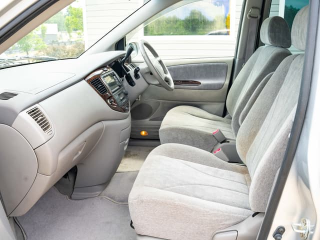 1999 Mazda Mpv JDM car for sale — photo 13 of 16