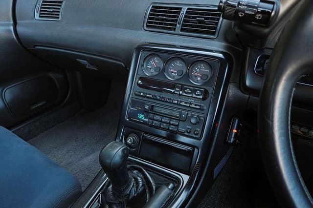 1989 Nissan Skyline JDM car for sale — photo 22 of 25