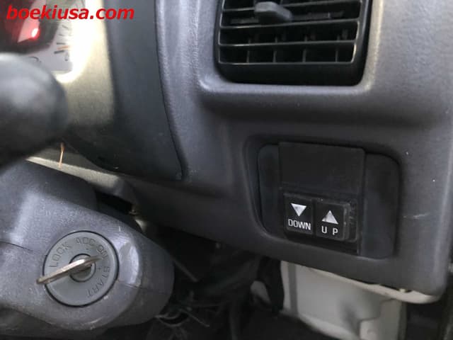 1997 Mitsubishi Minicab JDM car for sale — photo 16 of 24