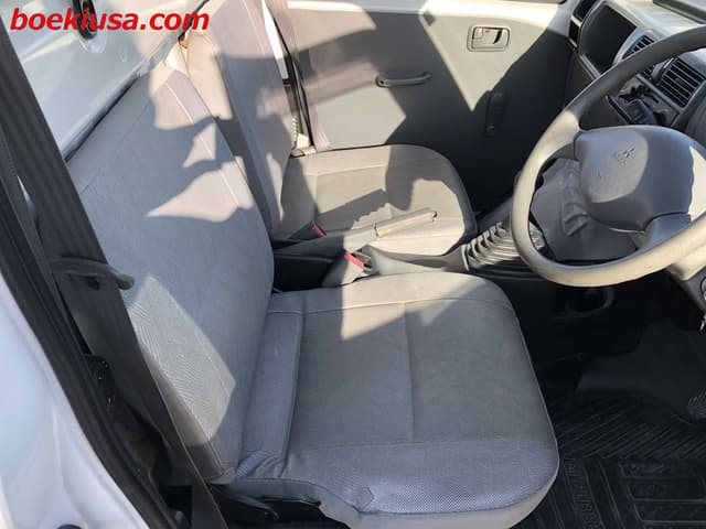 2001 Mitsubishi Minicab JDM car for sale — photo 14 of 22