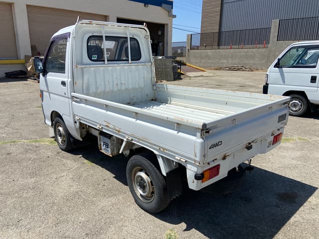 1994 Daihatsu Hijet JDM car for sale — photo 6 of 24