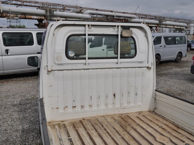 2001 Mitsubishi Minicab JDM car for sale — photo 16 of 25