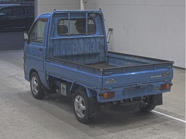 1997 Daihatsu Hijet JDM car for sale — photo 2 of 2