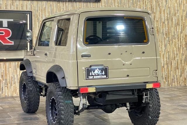 1995 Suzuki Jimny JDM car for sale — photo 11 of 12