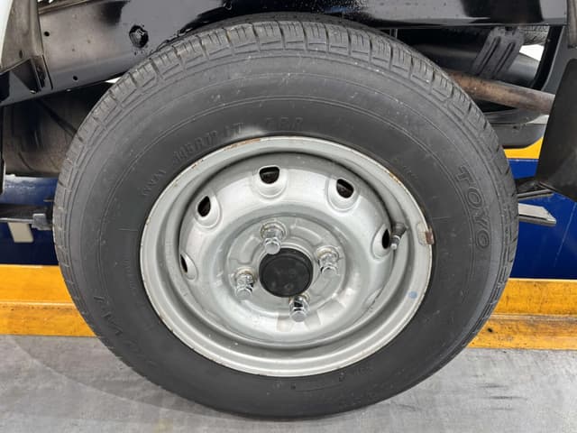 1998 Suzuki Carry JDM car for sale — photo 18 of 25