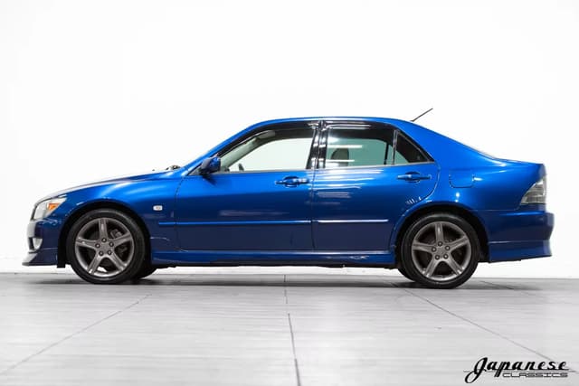 2001 Toyota Altezza JDM car for sale — photo 4 of 25