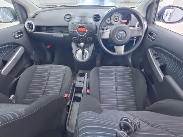 2009 Mazda Demio JDM car for sale — photo 3 of 6