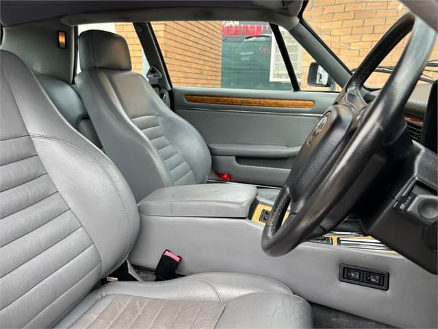1990 Jaguar JDM car for sale — photo 14 of 15