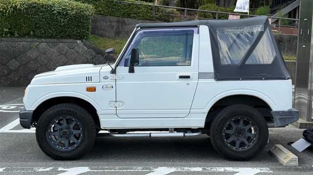 1997 Suzuki Jimny JDM car for sale — photo 22 of 25