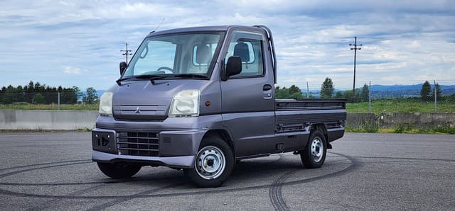 2000 Mitsubishi Minicab JDM car for sale — photo 2 of 10