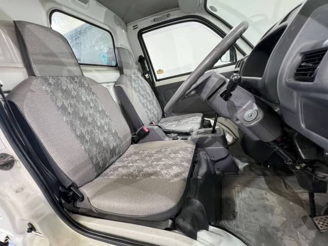 1998 Mitsubishi Minicab JDM car for sale — photo 8 of 23