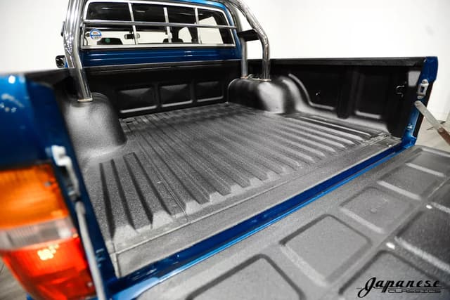 1994 Toyota Hilux JDM car for sale — photo 17 of 25
