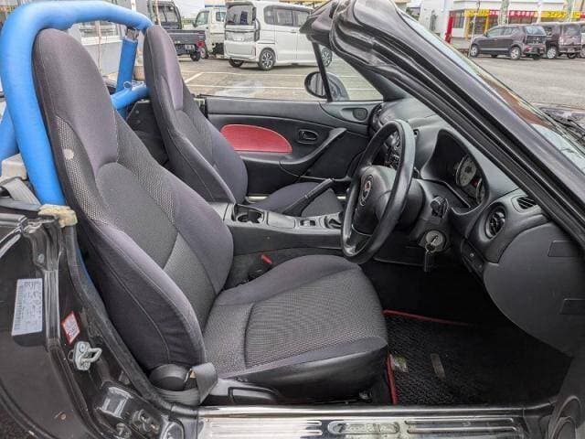 2001 Mazda Roadster (Eunos Roadster / MX-5) JDM car for sale — photo 11 of 20