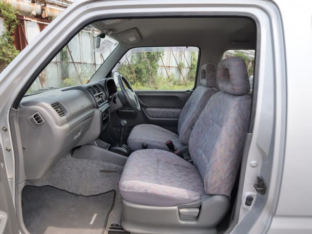 1999 Suzuki Jimny JDM car for sale — photo 24 of 25