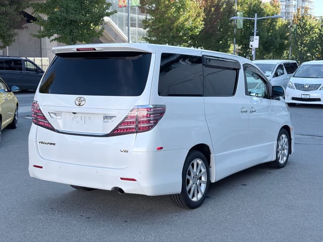 2010 Toyota Vellfire JDM car for sale — photo 7 of 21