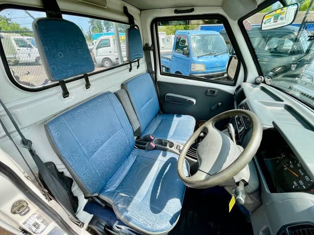 2000 Mitsubishi Minicab JDM car for sale — photo 22 of 25