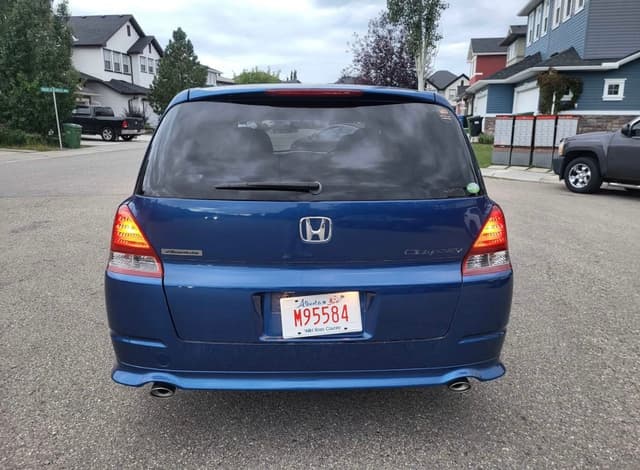 2005 Honda Odyssey JDM car for sale — photo 6 of 12