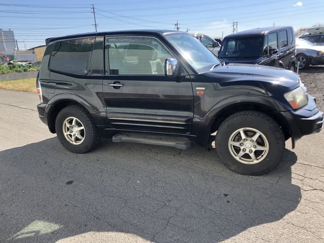 1999 Mitsubishi Pajero JDM car for sale — photo 4 of 5