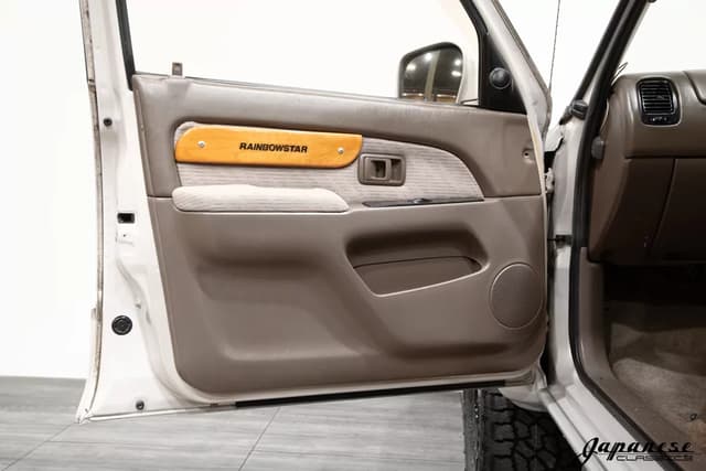 1998 Toyota Hilux Surf JDM car for sale — photo 19 of 25
