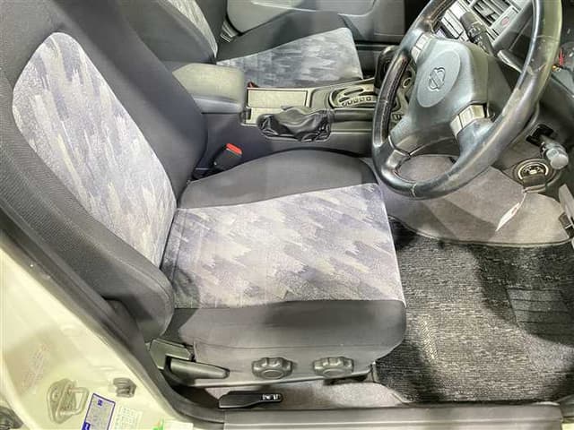 2000 Nissan Skyline JDM car for sale — photo 20 of 25