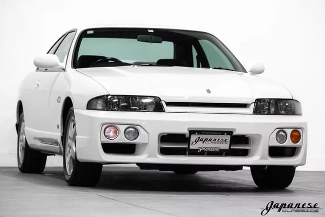 1997 Nissan Skyline JDM car for sale — photo 3 of 25