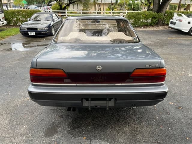 1989 Nissan Laurel JDM car for sale — photo 6 of 17
