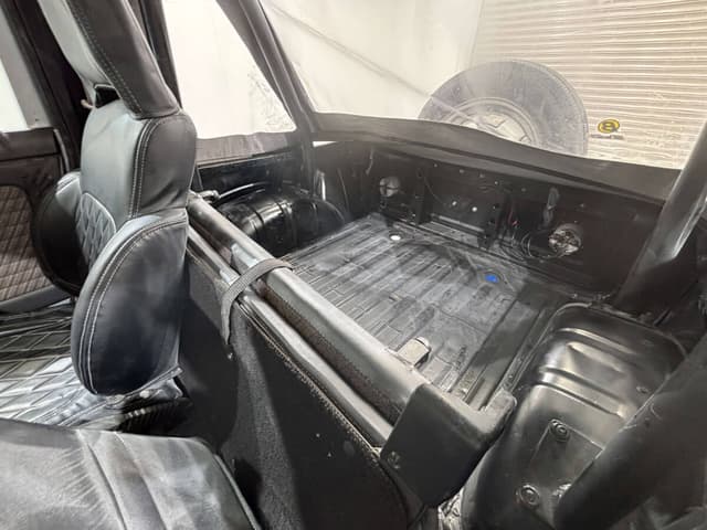1993 Suzuki Jimny JDM car for sale — photo 19 of 25