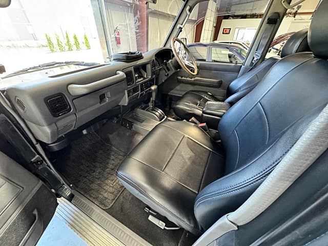 1993 Toyota Land Cruiser Prado JDM car for sale — photo 14 of 22