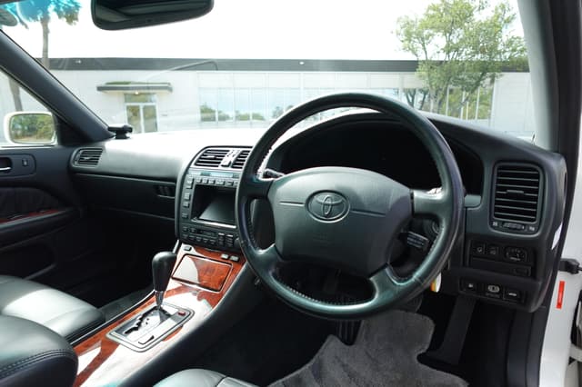 1997 Toyota Celsior JDM car for sale — photo 16 of 21