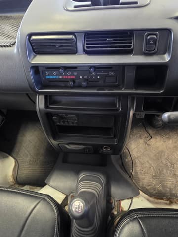 1999 Daihatsu Hijet JDM car for sale — photo 5 of 13