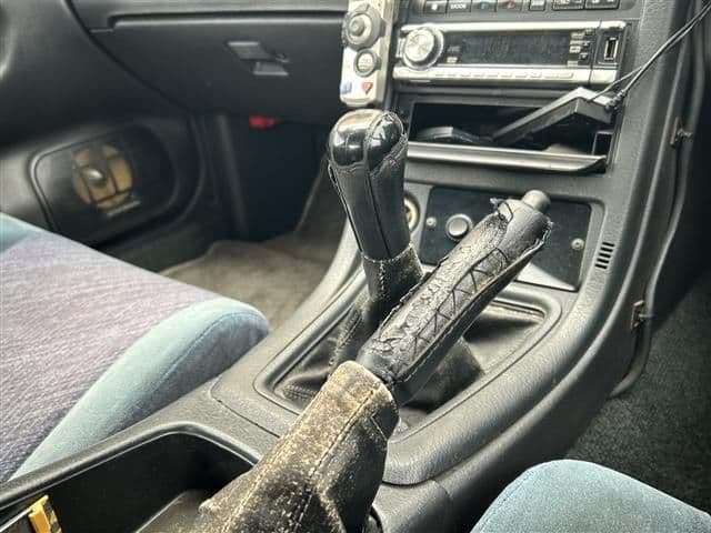 1992 Nissan Skyline JDM car for sale — photo 8 of 24