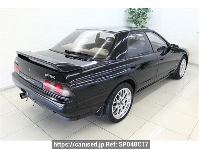 1990 Nissan Skyline JDM car for sale — photo 3 of 3