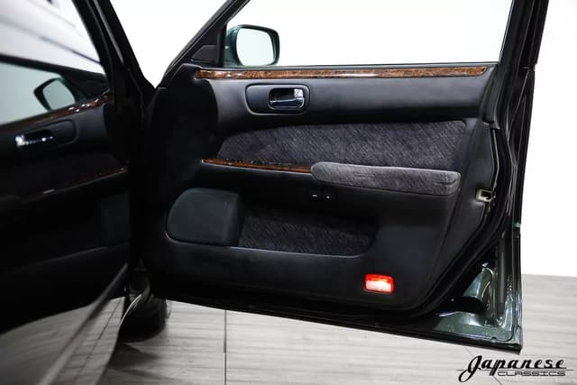 1997 Nissan Cima JDM car for sale — photo 19 of 25
