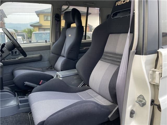 2001 Toyota Land Cruiser JDM car for sale — photo 9 of 21
