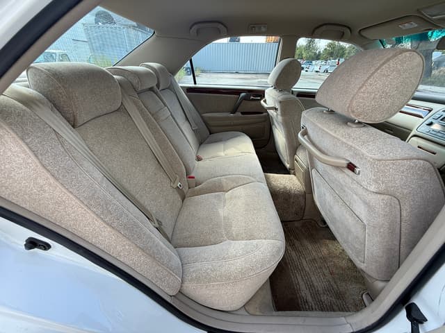 1999 Toyota Crown JDM car for sale — photo 15 of 21