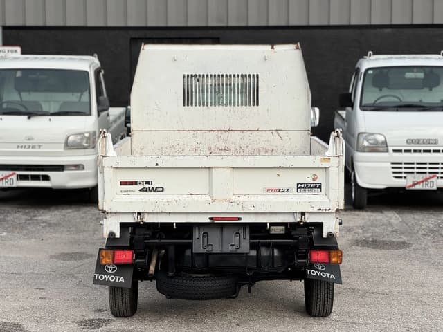 2000 Daihatsu Hijet JDM car for sale — photo 11 of 21