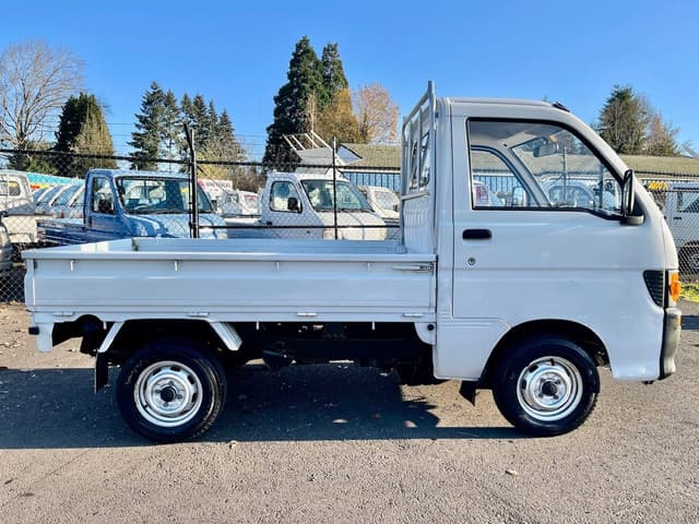 1994 Daihatsu Hijet JDM car for sale — photo 8 of 25