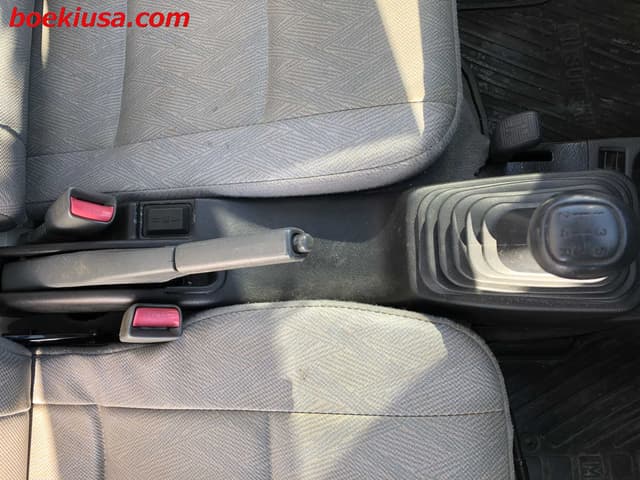 2001 Mitsubishi Minicab JDM car for sale — photo 15 of 22