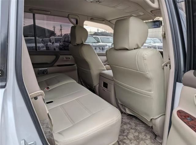 2001 Toyota Land Cruiser JDM car for sale — photo 10 of 18