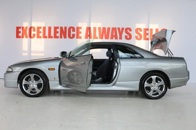 1996 Nissan Skyline JDM car for sale — photo 8 of 14