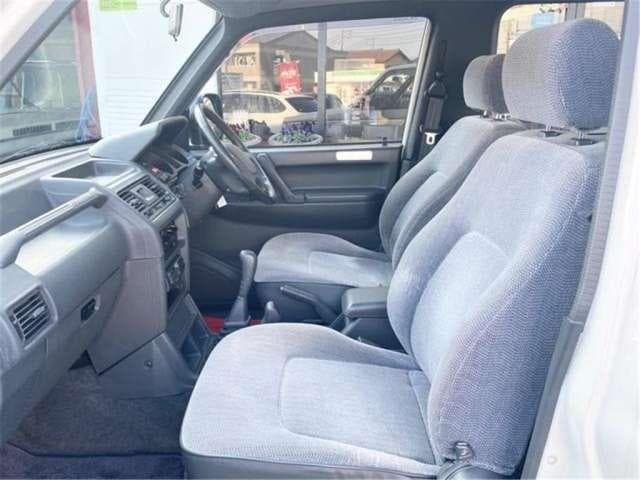 1997 Mitsubishi Pajero JDM car for sale — photo 11 of 25