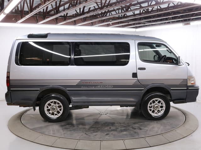 1994 Toyota HiAce JDM car for sale — photo 8 of 25